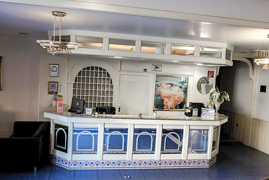 Bach Hotel