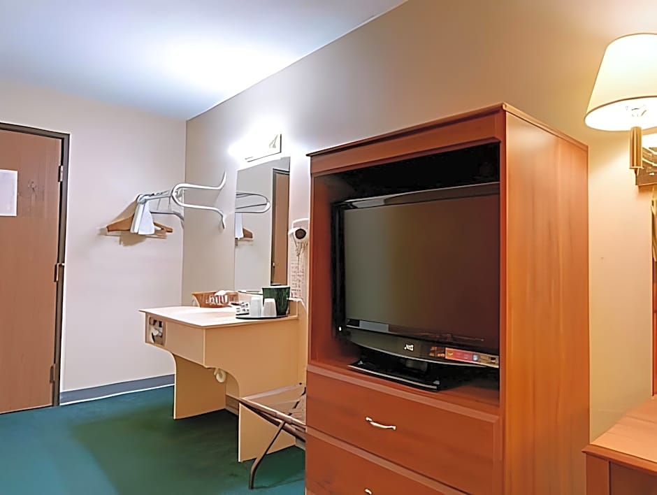 Americas Best Value Inn St. Louis South