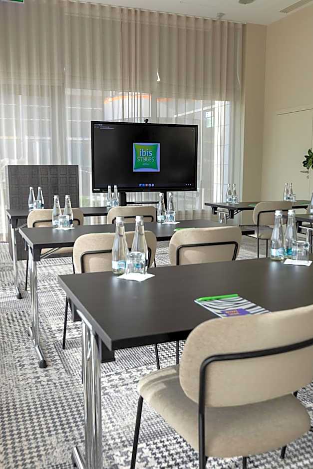 ibis Styles Warszawa Airport
