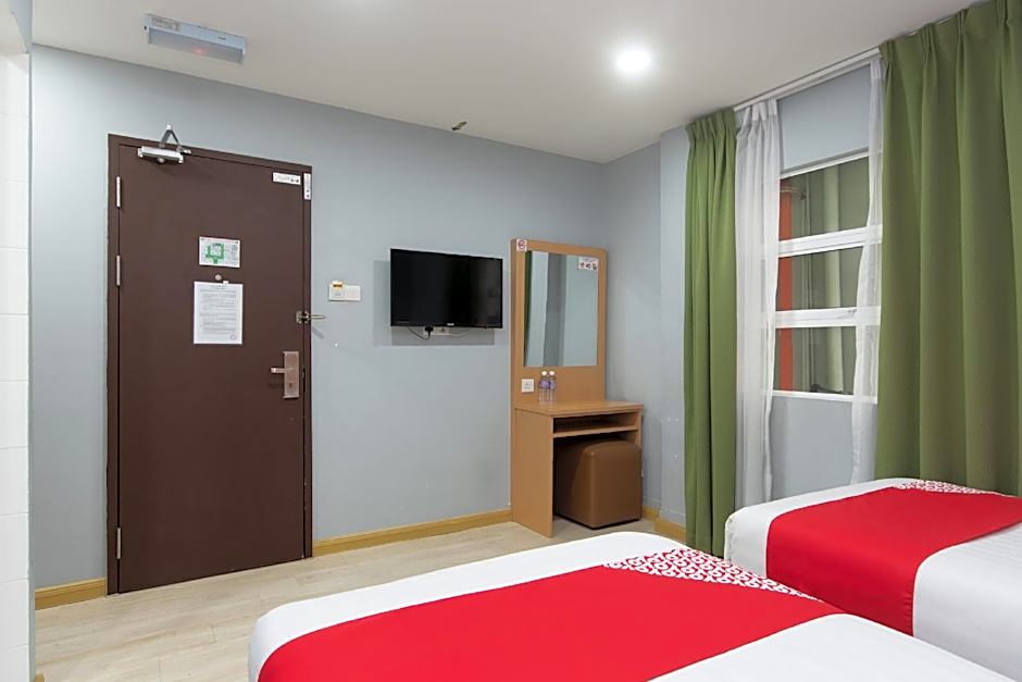 Capital O 89344 Labuan Avenue Hotel