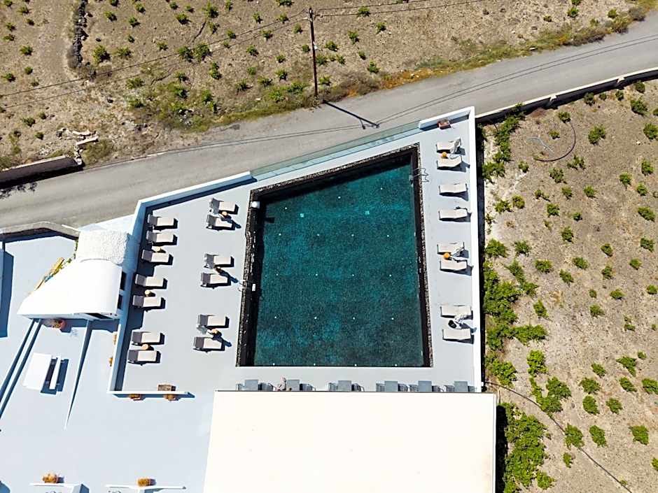 SerenitÃ  Luxury Suites