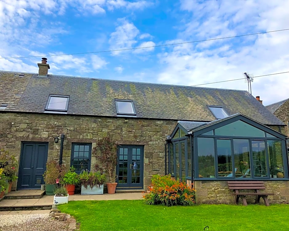 Trossachs Barn & Cabin - boutique B&B