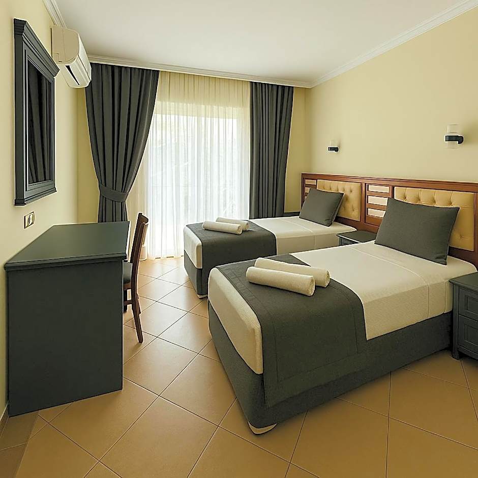 Club Karakas Apart Otel