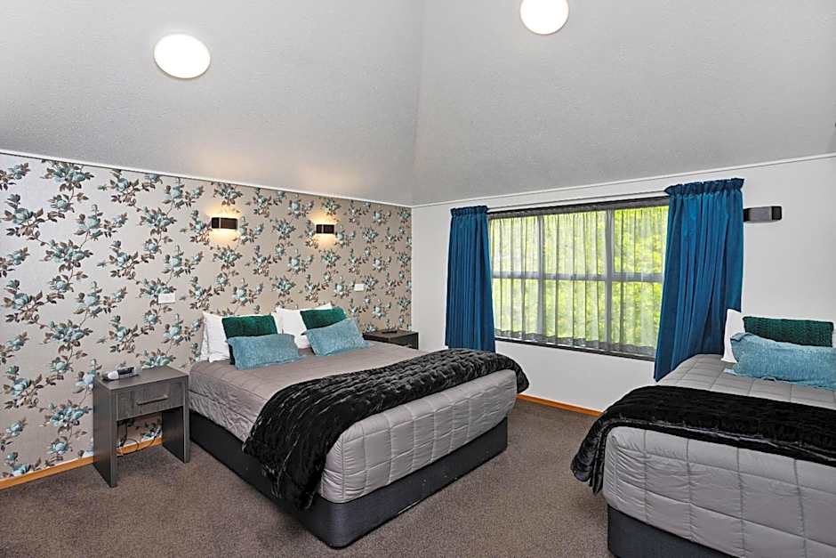 Balmoral Lodge Motel