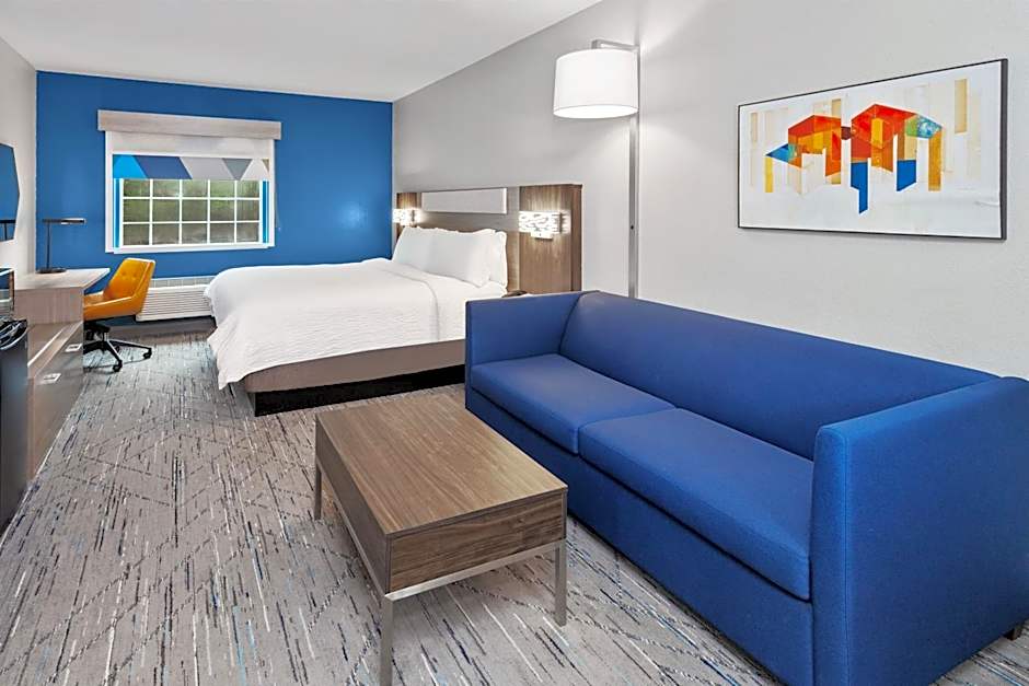 Holiday Inn Express & Suites Carmel North  Westfield By IHG