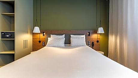 Superior Suite with One King Bed and Sofa that converts into 2 Single Beds