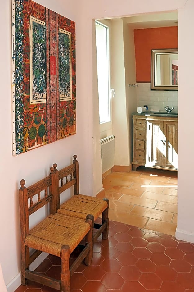 La Grande Maison De Nans