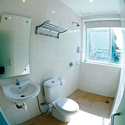 RedDoorz Plus @ Grand Pacifik Hotel Makassar