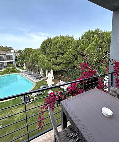 Twin Room with Balcony