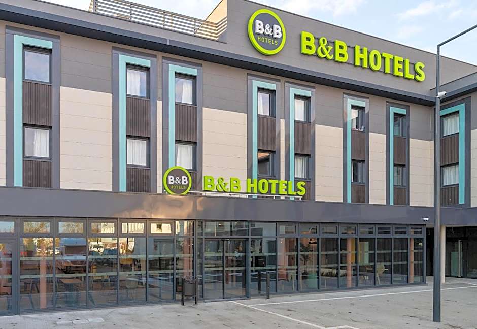 B&B HOTEL Massieux Genay