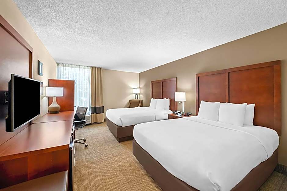 Comfort Inn & Suites Durham near Duke University