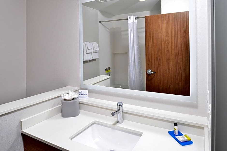 Photo 1 of 6 of 2 Queen Beds Suite