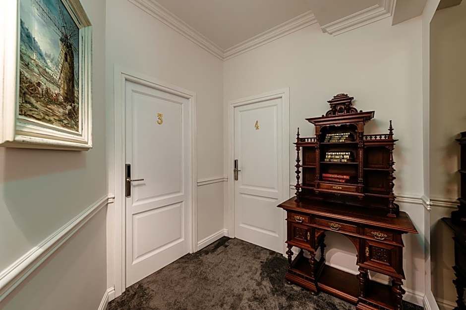 Ateneea Luxury Rooms