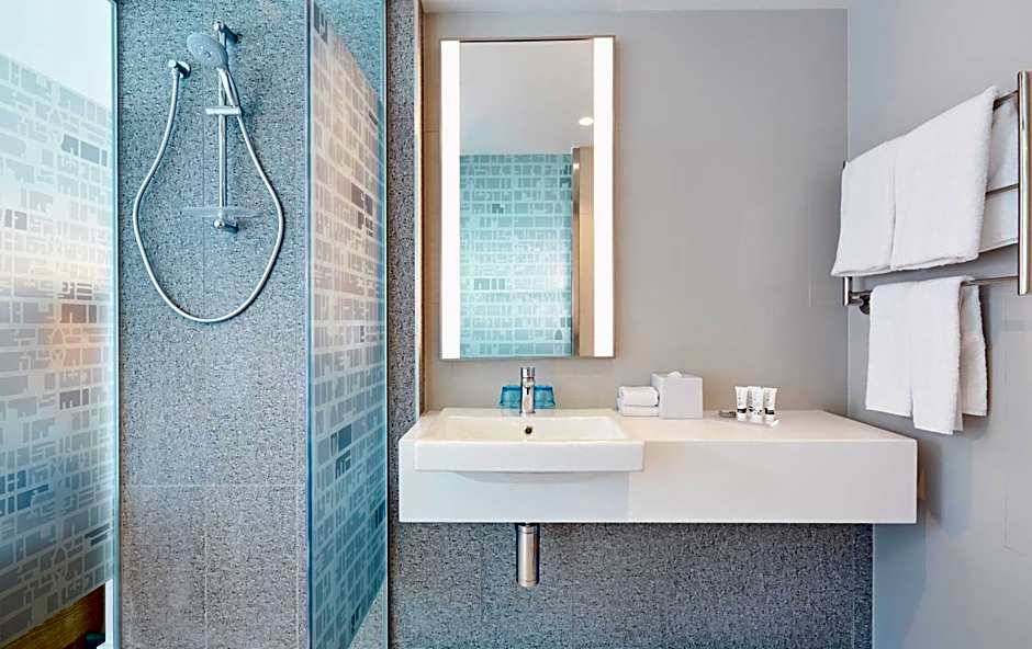 Holiday Inn Express Adelaide City Centre By IHG