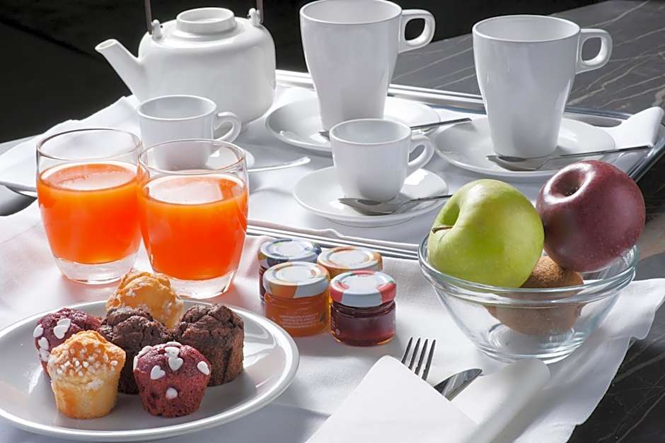 Radisson Hotel Nola Naples