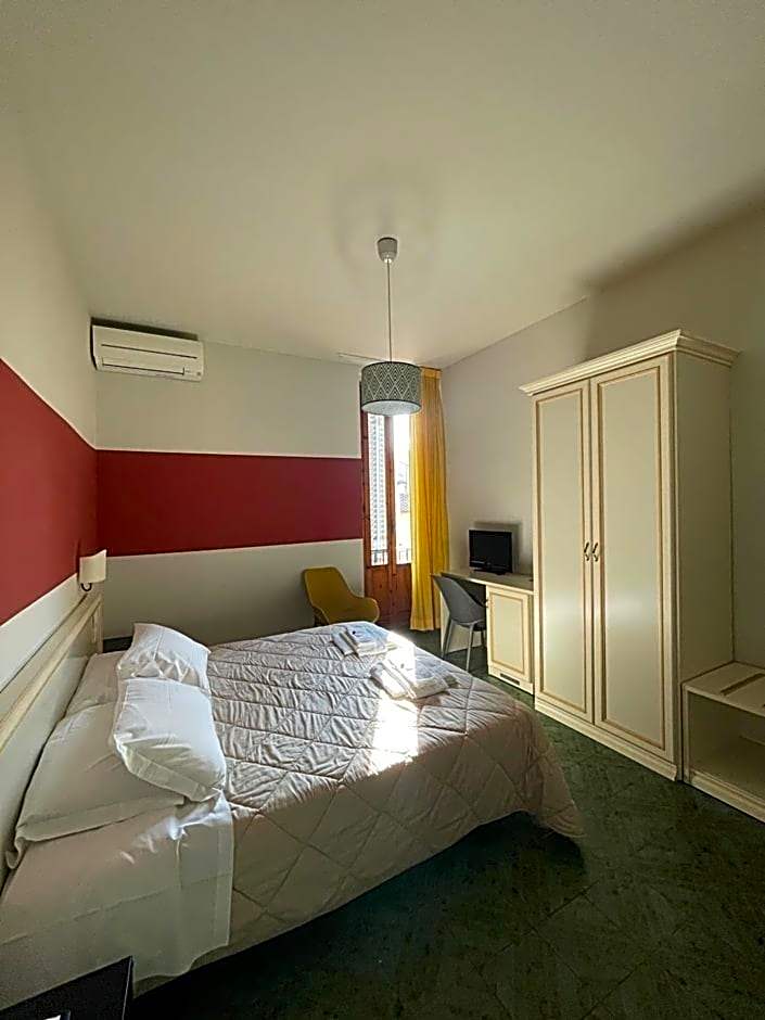 Hotel Azzi