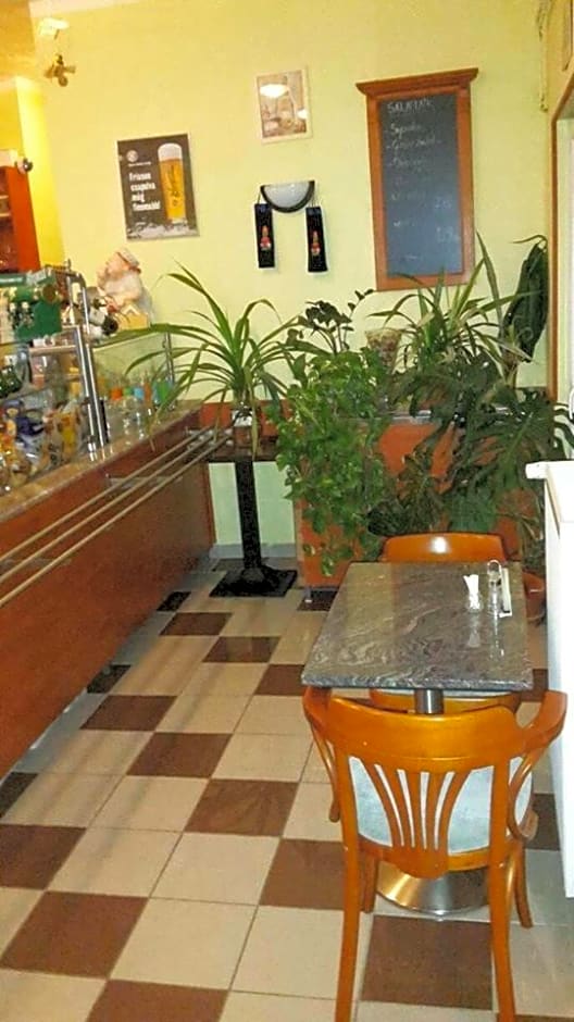 Grill Terasz Étterem és Szálláshely