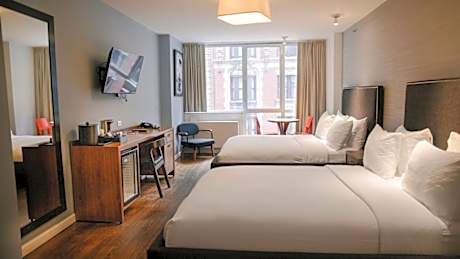Superior Queen Room with Two Queen Beds