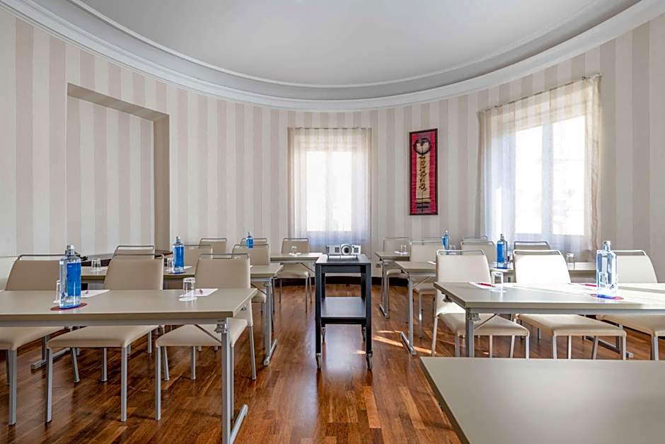 NH Collection Granada Victoria