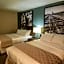 Super 8 by Wyndham Dauphin
