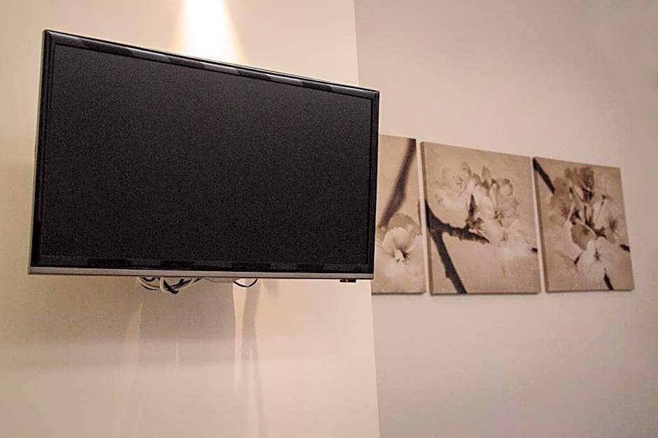 CHEZROMYK the Kosher B&B