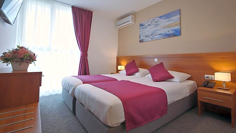 Hotel Komodor