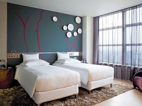 Executive Suite with 2 Single Beds