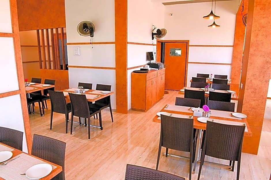 Malvan's Aishwarya Hotel