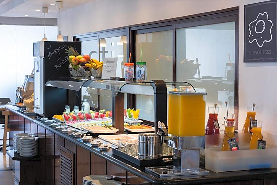 Hotel Madrid Plaza España Affiliated by Meliá