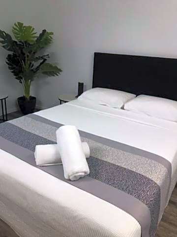Photo 1 of 12 of Deluxe Studio 1 Queen Bed