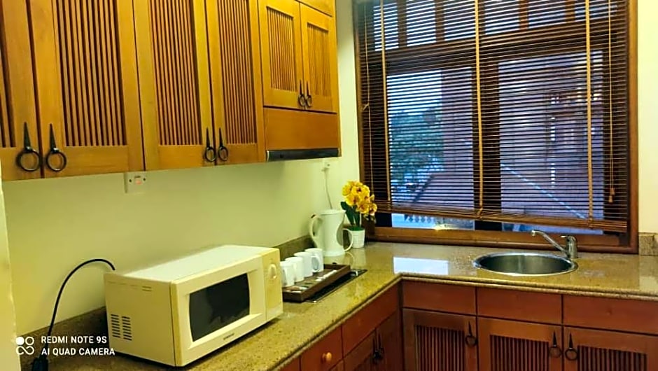 the sunset view lagoon suite