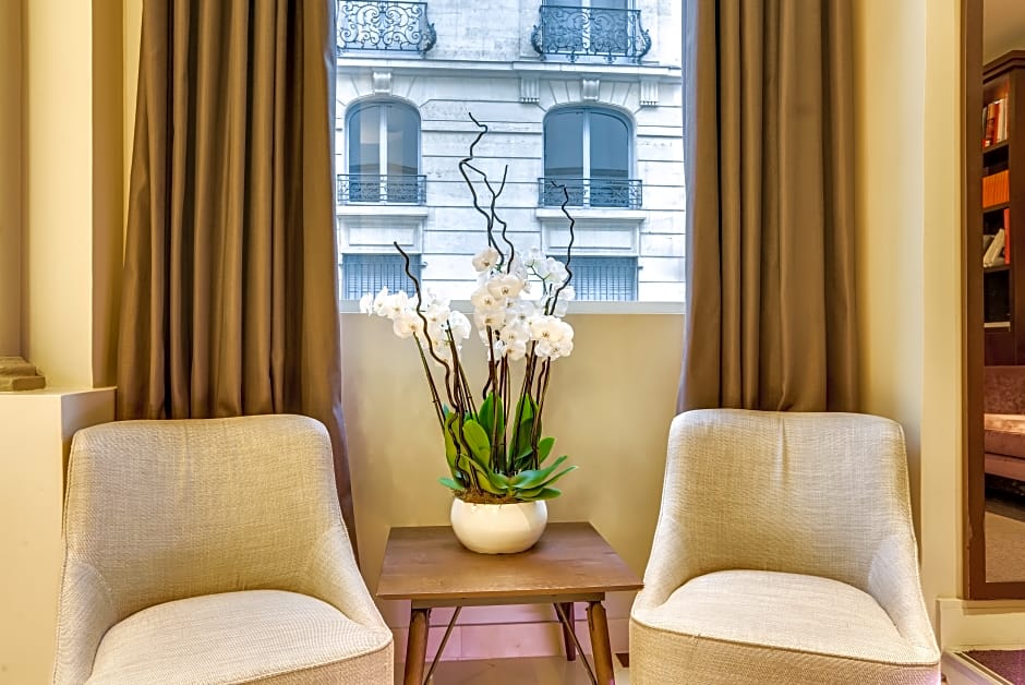 Le 12 Hôtel