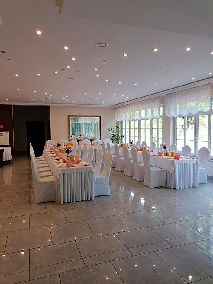 Hotel i Restauracja Chopin