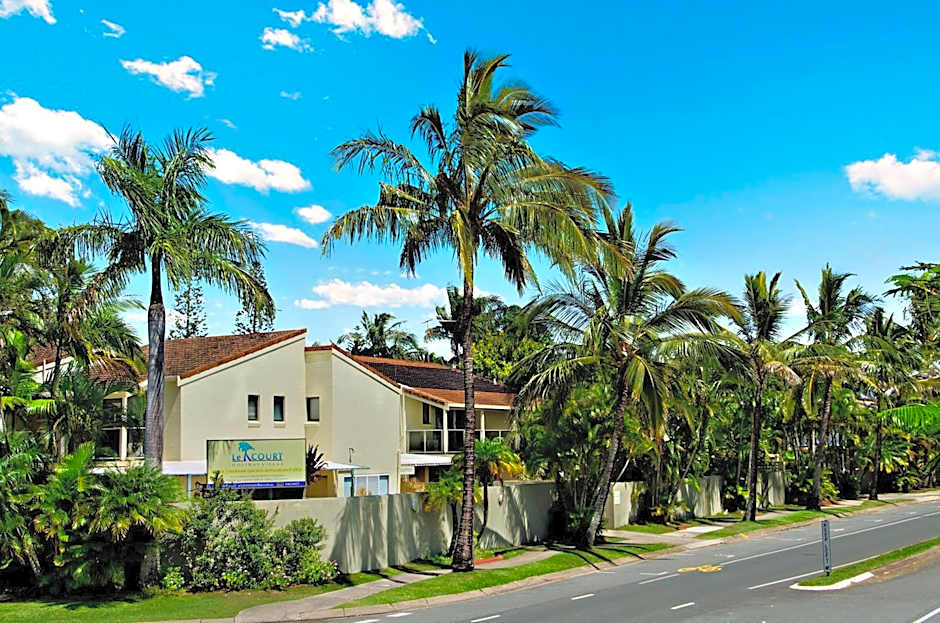 Le Court Villas