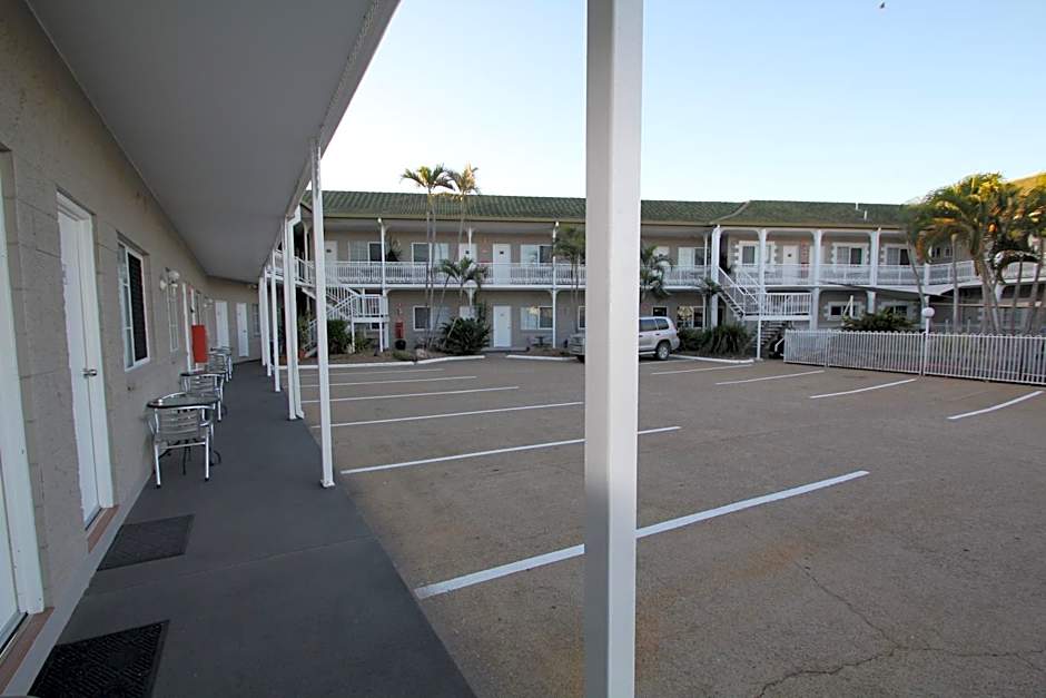 Colonial Rose Motel