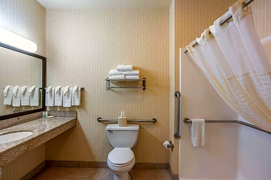 Quality Inn & Suites Hannibal