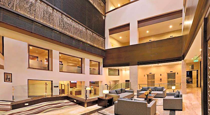 Leisure Inn Grand Chanakya