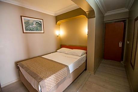 Budget Single Room