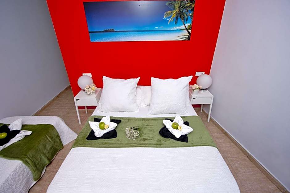 Barcelona City North Hostal