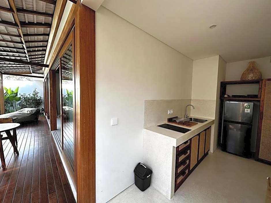 Di Cappio Studio Uluwatu