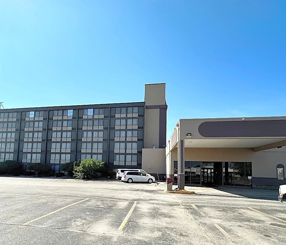 Ramada Cedar Rapids