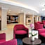 Hilton Orrington / Evanston