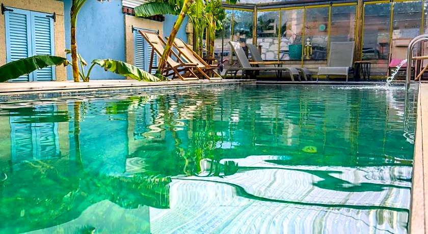 Banana Alaçatı Food & Stay - Adults Only