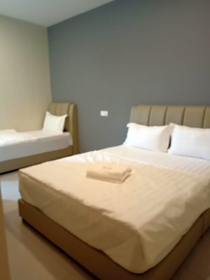 GRAND SRI MUADZAM HOTEL