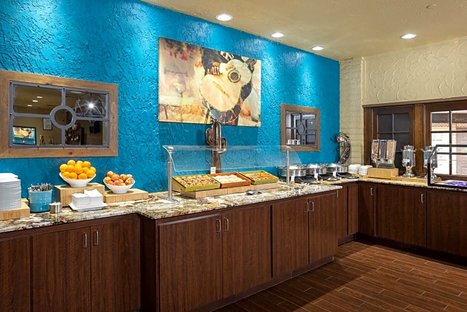 DoubleTree Suites by Hilton Tucson-Williams Center
