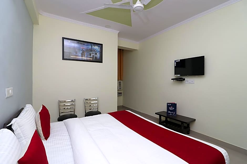Oyo 10045 Hotel Pearl Residency – Delhi, IN