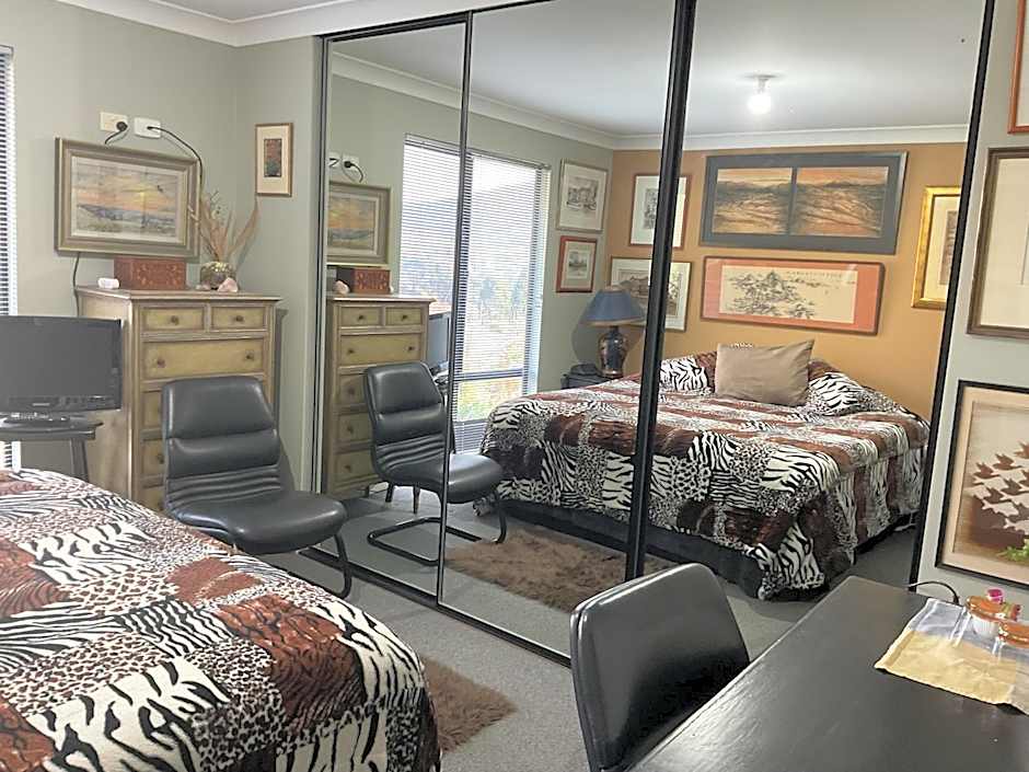 Bob Brown Room Art House