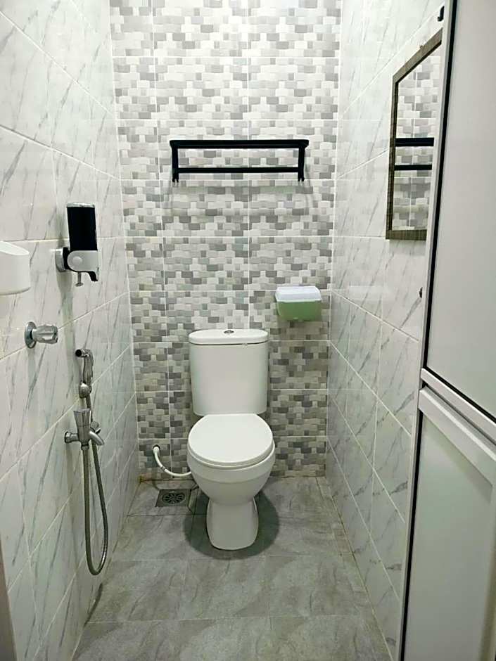 TAMU ROOMSTAY TOK MOLOR