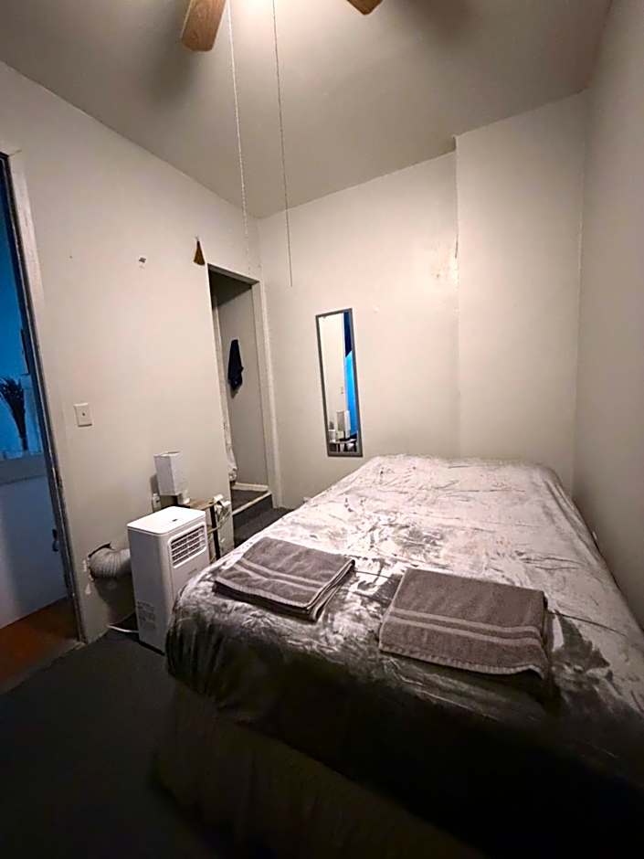 Macaw Guest House