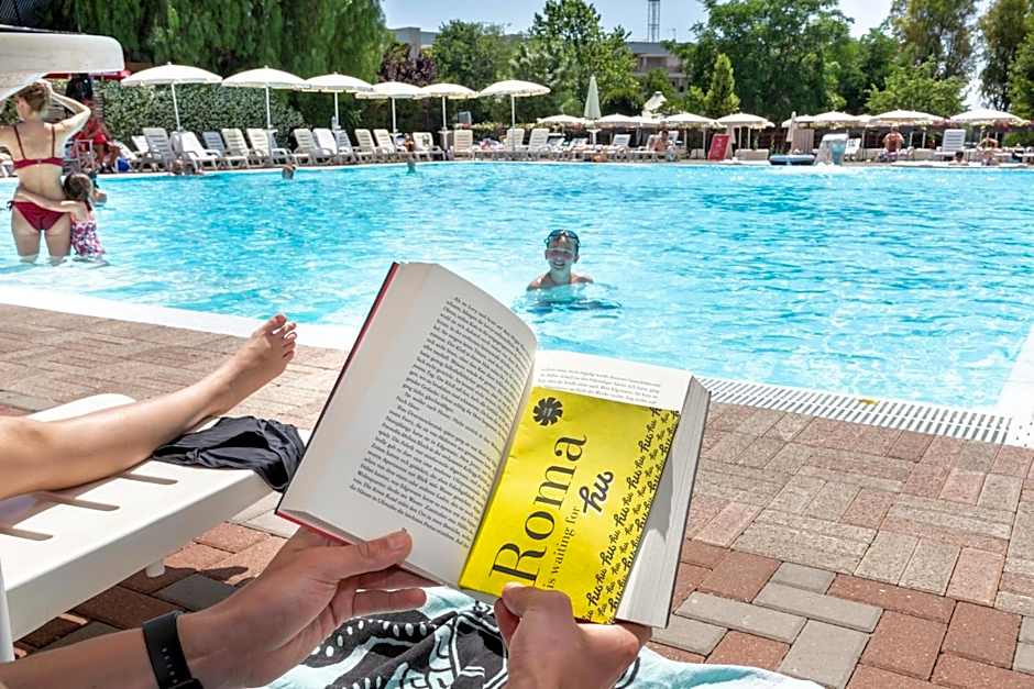 Roma Camping in Town